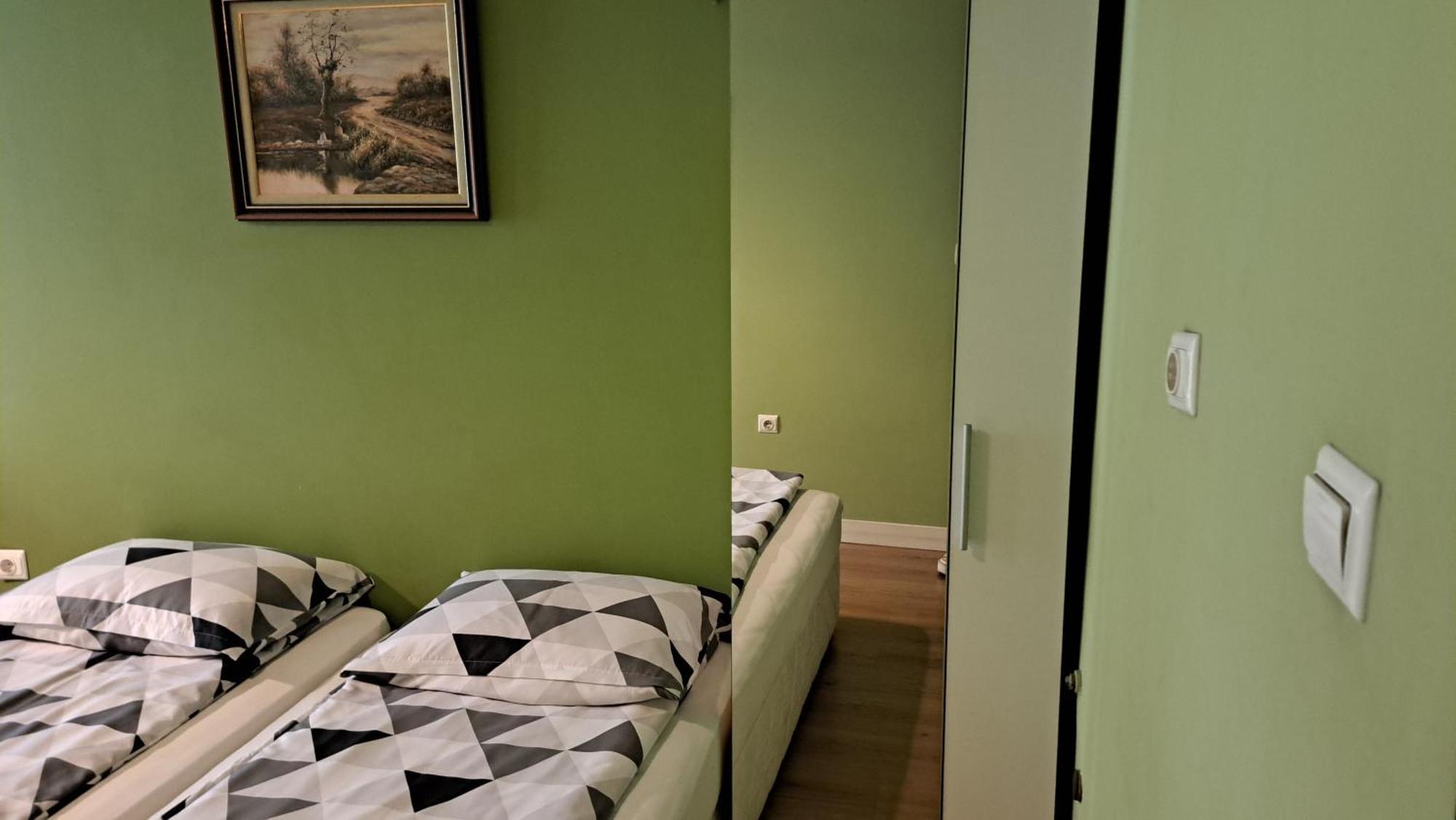 Sasso-Студио 3 Pleven Bagian luar foto
